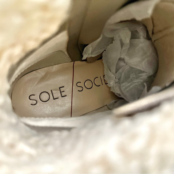 NIB Sole Society Jacenia Lace Up Combat Bootie Suede Faux Fur - Picture 10 of 13